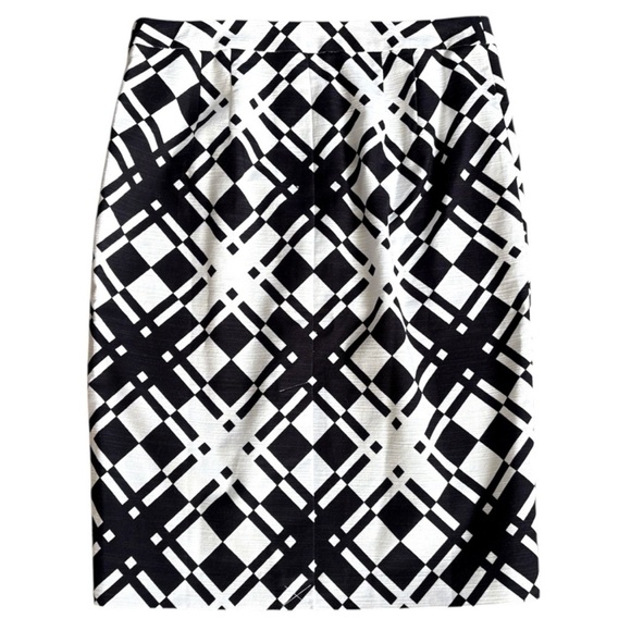 NWT Talbots Geometric Print Front Zip Pencil Skirt Size 8 Retail $99.00 - Picture 5 of 6